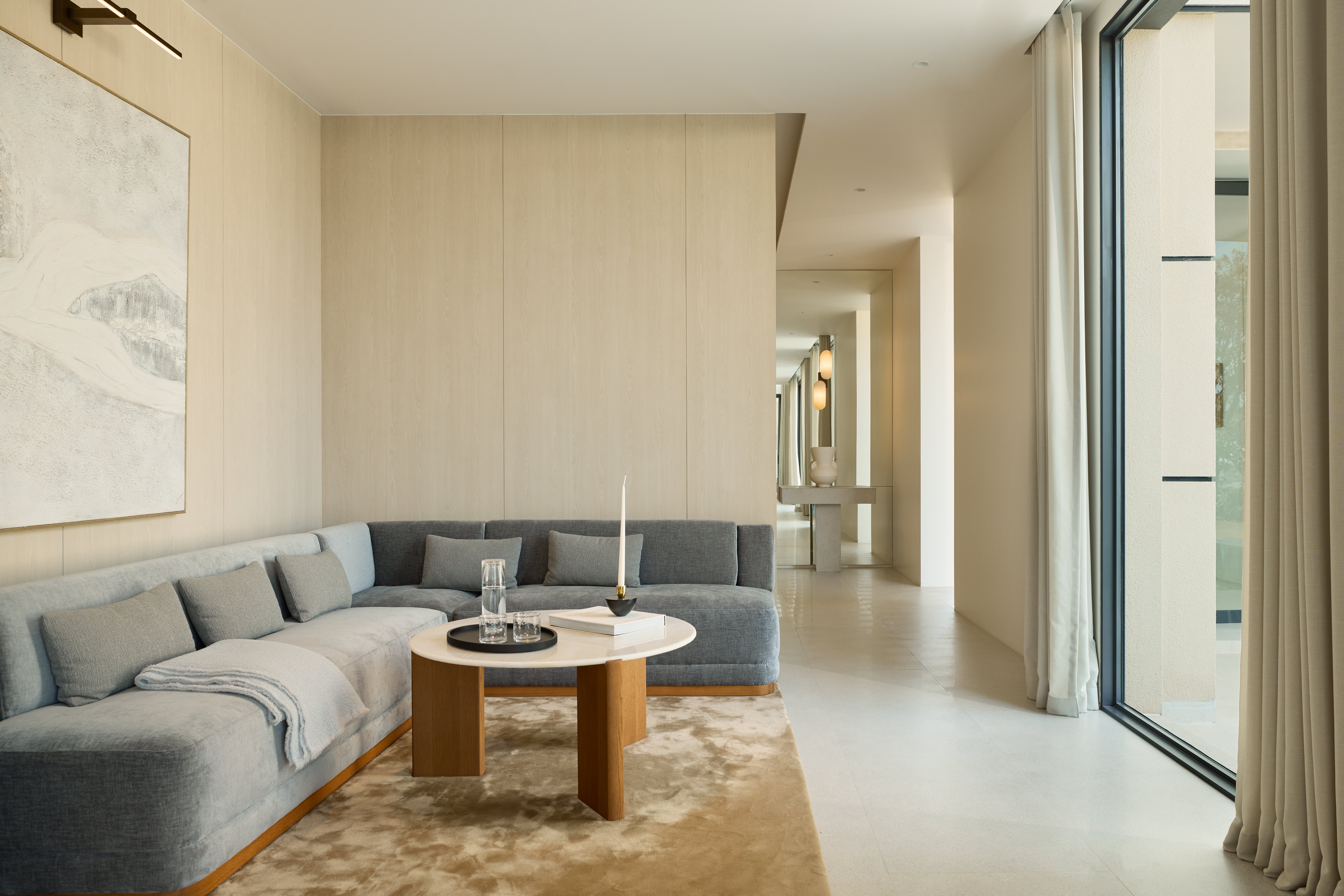 Lavish Estates 32